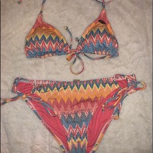Roxy Bikini Set